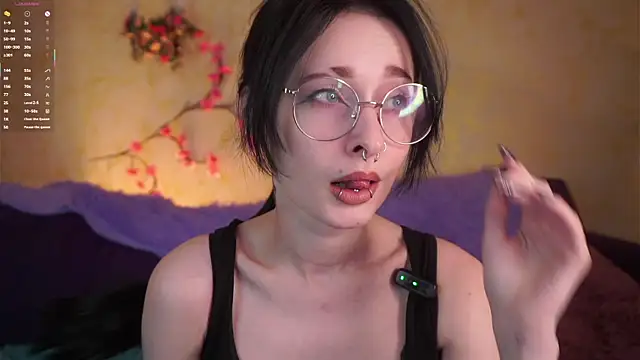 DarcyAspacio online show from April 19, 11:11 am