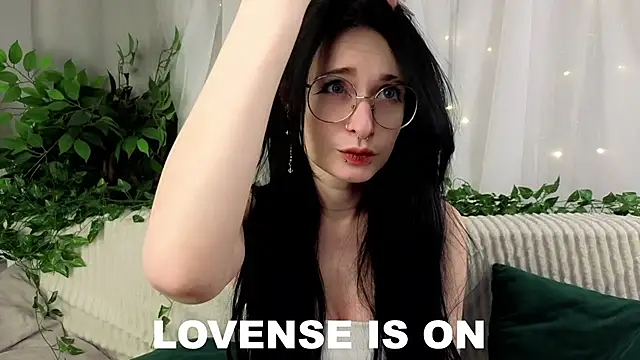 DarcyAspacio online show from February 13, 11:21 am