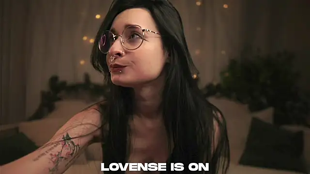 DarcyAspacio online show from January 12, 11:28 am