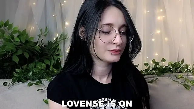 DarcyAspacio online show from February 12, 11:43 am