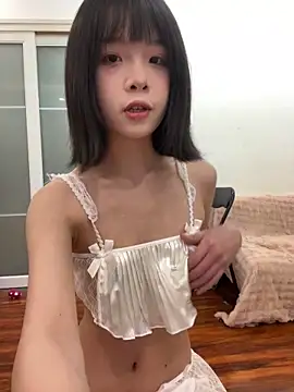 qiqi x online show from April 6, 2:40 pm