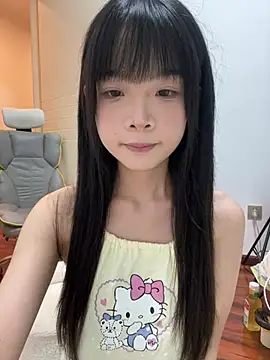 qiqi x online show from July 28, 2:24 pm