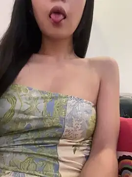 qiqi x online show from December 22, 4:07 pm