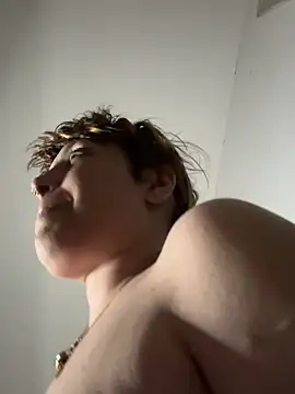 STRIPsegale online show from April 3, 9:10 pm