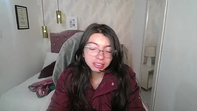 alllyson  online show from January 7, 7:41 pm