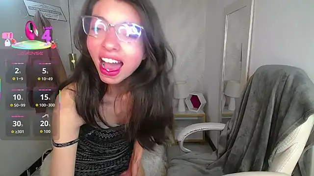 alllyson  online show from October 24, 9:36 pm