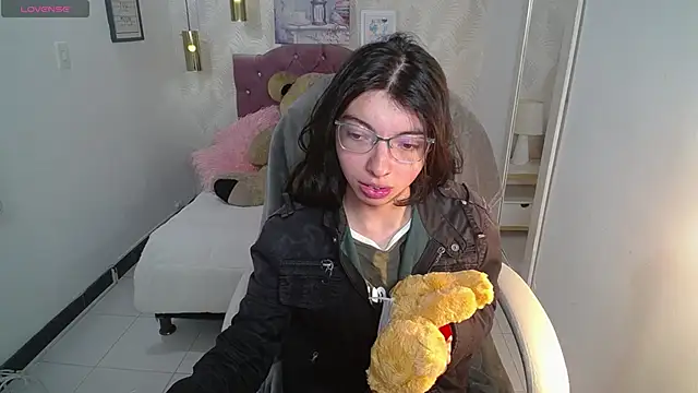 alllyson  online show from November 25, 8:09 pm