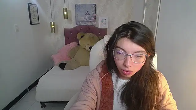 alllyson  online show from November 27, 8:09 pm