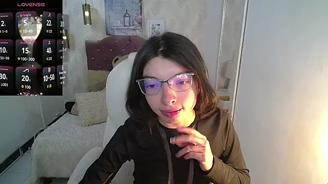 alllyson  online show from November 10, 7:19 pm