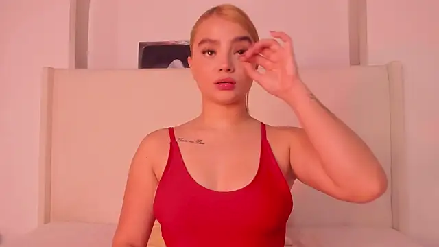 Sofi glow online show from April 21, 9:32 pm