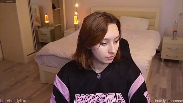 LilyannRosse online show from November 3, 7:13 am