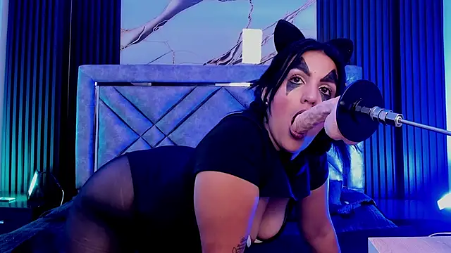 Snapshot of Daniwhatson chatting on October 26, 12:22 am Daniwhatson online show from October 26, 12:22 am