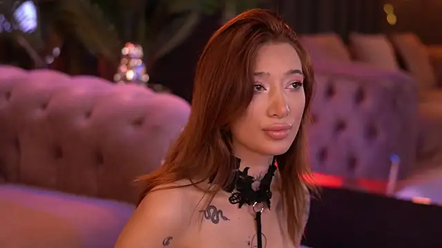 SiennaJayden online show from April 7, 5:20 am