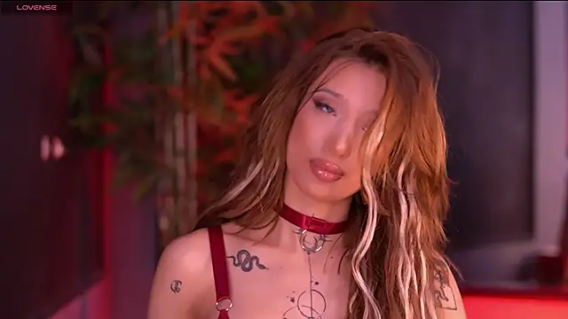 SiennaJayden online show from December 5, 6:50 pm