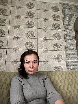 Mia24Blove online show from October 14, 9:43 am