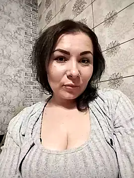 Mia24Blove online show from January 10, 3:40 pm