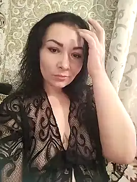 Snapshot of Mia24Blove chatting on July 12, 9:43 am Mia24Blove online show from July 12, 9:43 am