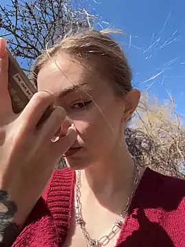 MilaMoone online show from March 12, 10:19 am