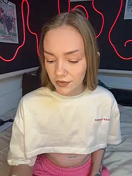 MilaMoone online show from February 17, 11:07 am