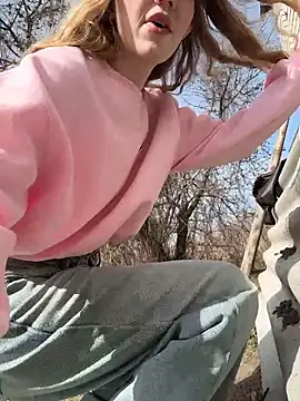 MilaMoone online show from March 19, 11:10 am