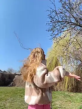 MilaMoone online show from March 22, 9:33 am