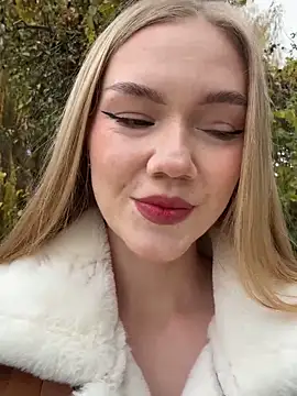 MilaMoone online show from November 14, 10:19 am