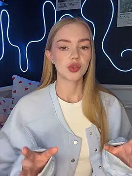 MilaMoone online show from October 16, 12:46 pm