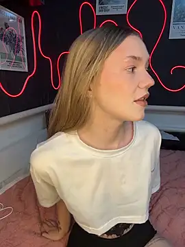 MilaMoone online show from February 26, 11:21 am