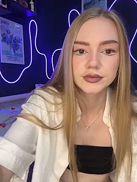 MilaMoone online show from October 19, 9:12 am