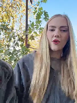 MilaMoone online show from October 17, 11:56 am