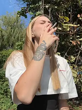 MilaMoone online show from September 25, 10:32 am