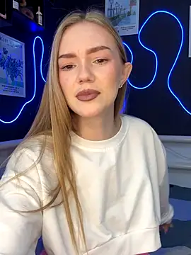 MilaMoone online show from October 20, 11:11 am