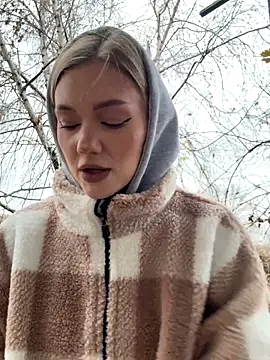 MilaMoone online show from December 1, 11:33 am