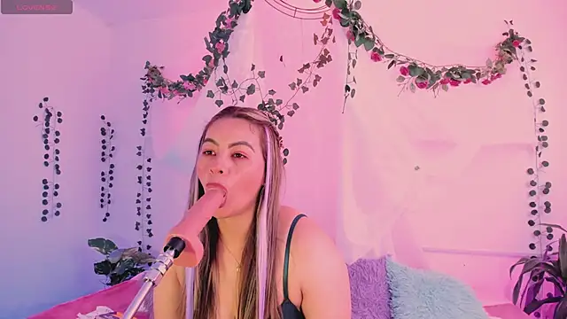 chubbyZoe online show from November 12, 3:16 pm