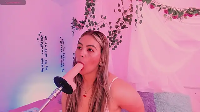 chubbyZoe online show from November 5, 2:42 pm