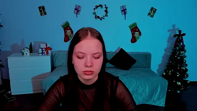 BetsyKiss online show from December 19, 5:10 am