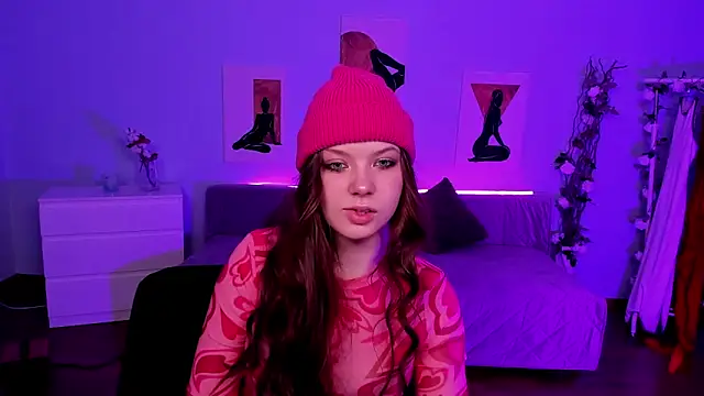 BetsyKiss online show from May 6, 5:06 pm