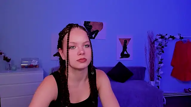 BetsyKiss online show from October 19, 5:21 am