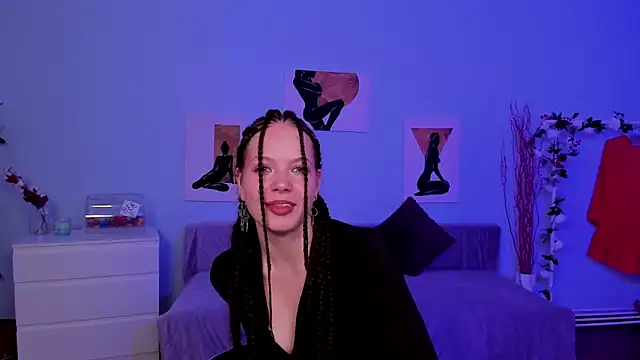 BetsyKiss online show from October 17, 5:55 am