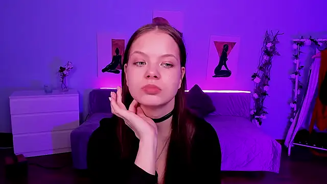 BetsyKiss online show from April 22, 5:09 pm