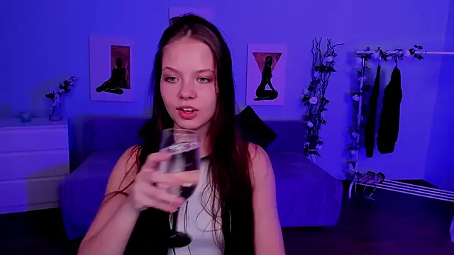 BetsyKiss online show from February 21, 5:04 pm