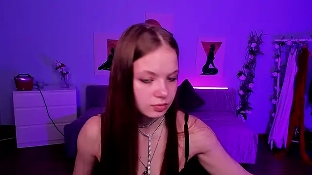 BetsyKiss online show from May 7, 5:05 pm