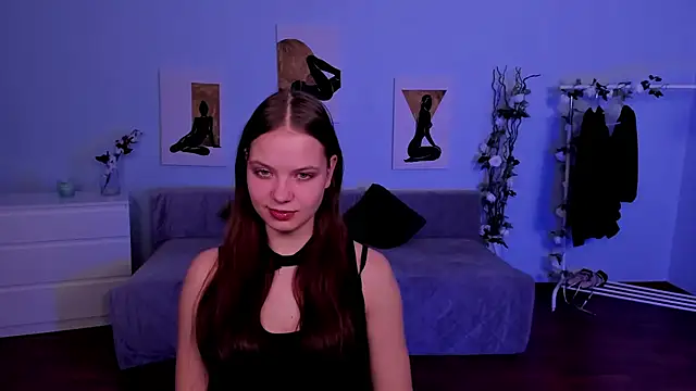 BetsyKiss online show from February 17, 4:48 pm