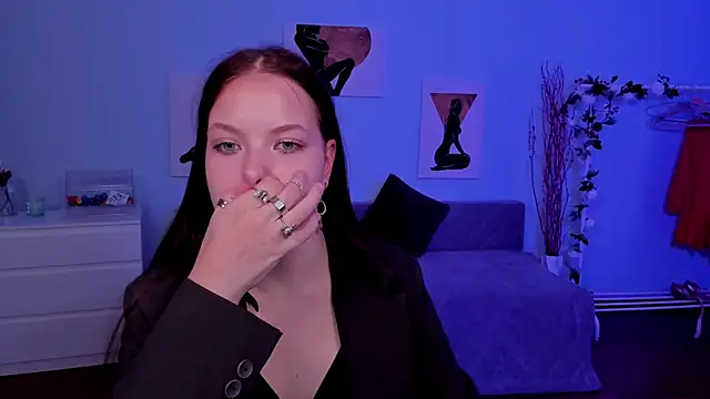 BetsyKiss online show from September 21, 5:01 am