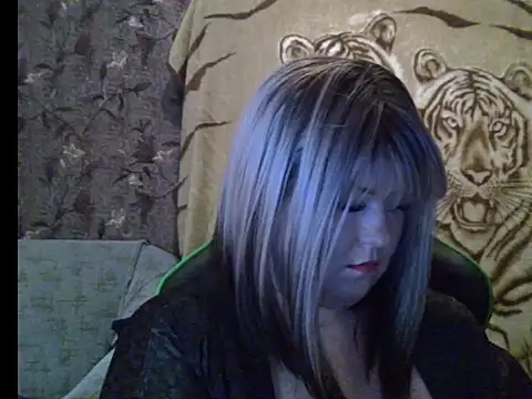 YuliiaSan online show from November 29, 10:54 pm