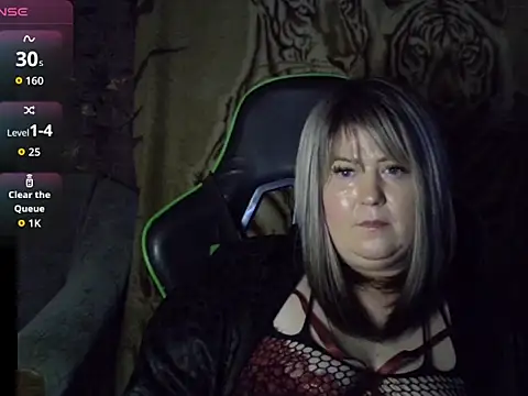 YuliiaSan online show from November 10, 4:23 pm