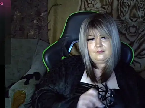 YuliiaSan online show from November 9, 7:12 am