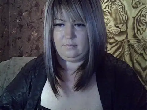 YuliiaSan online show from December 20, 9:06 pm