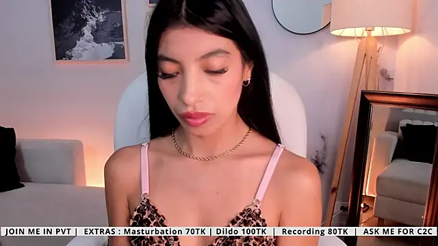 Tiffany Low online show from April 16, 1:56 pm