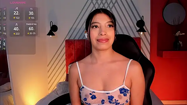 Tiffany Low online show from September 26, 1:40 pm